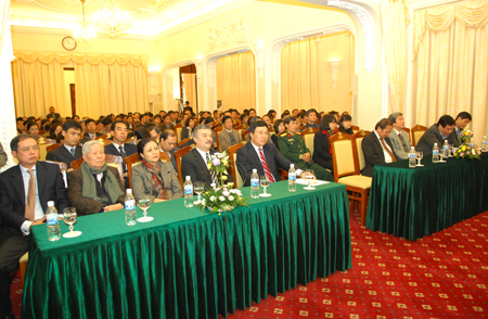 Verstärkung der Aufklärung für Außenpolitik